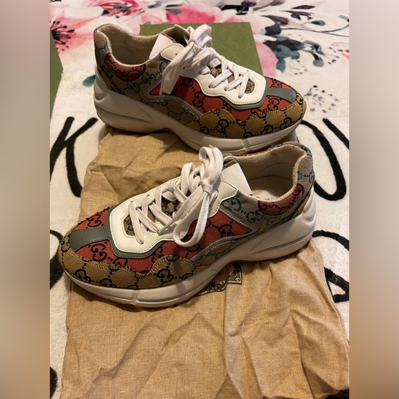 Gucci multi patch sneakers - Picture 1 of 7